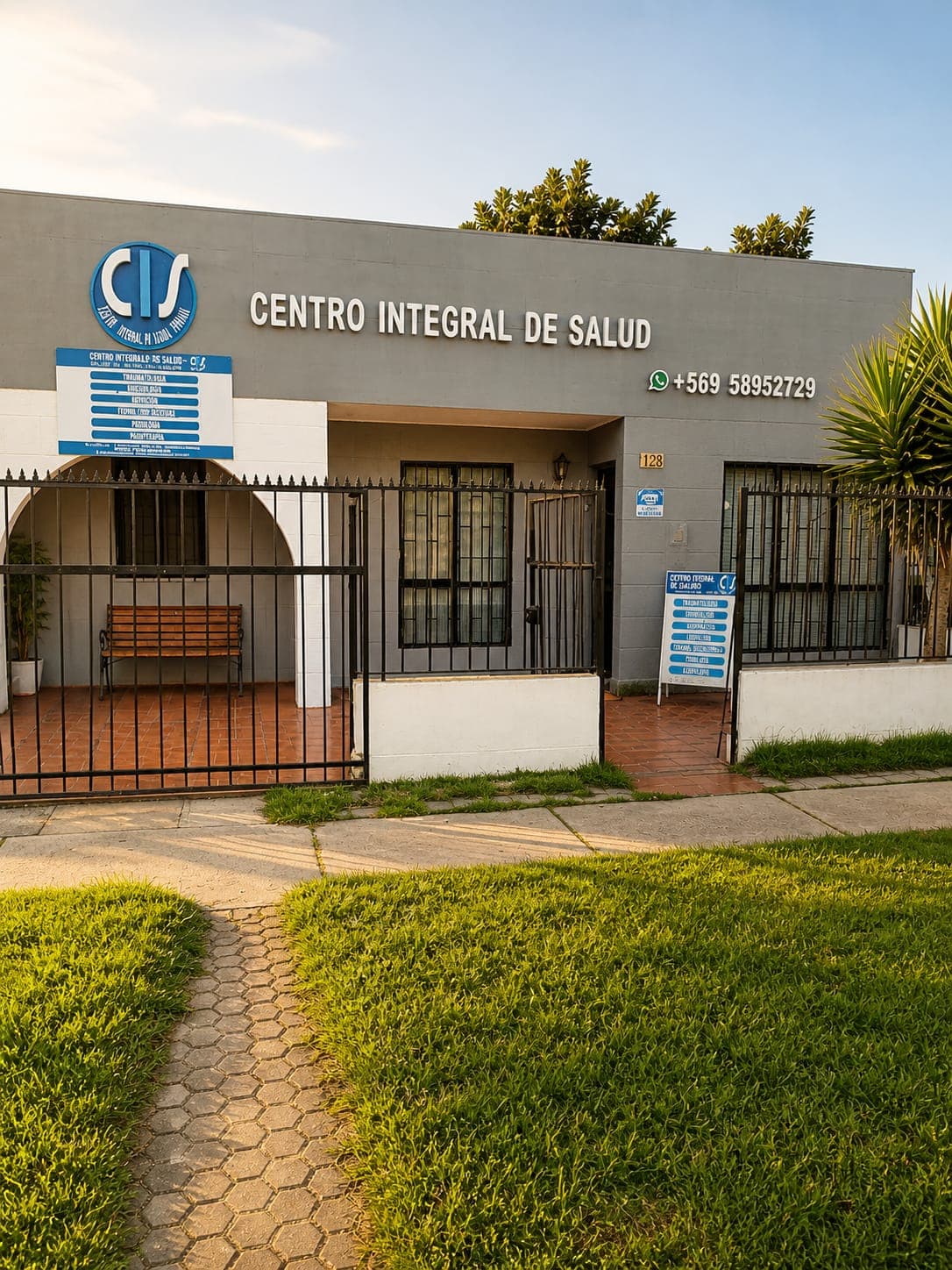 Frontis del Centro Integral de Salud Peñuelas